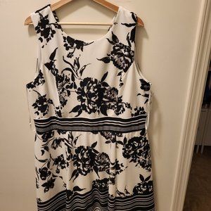 Sleeveless Dress- White with Black Roses- Lane Bryant- 18/20- NEW